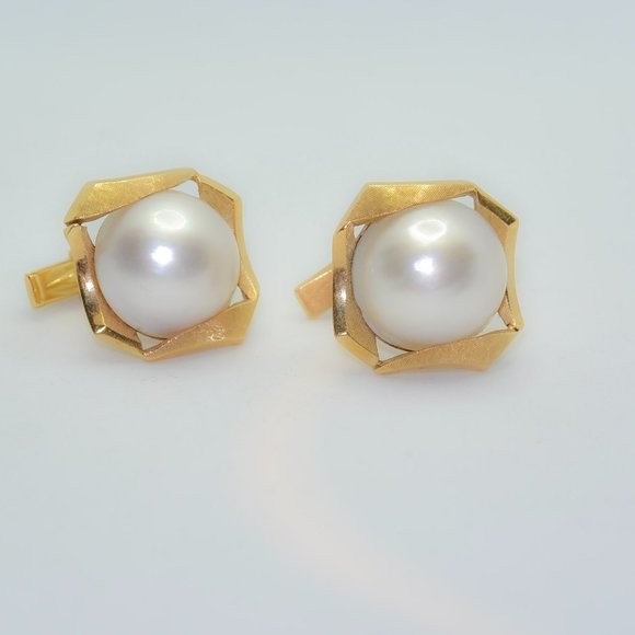 SOLD 14K Gold with Oval Dome Cufflinks - Picture 3 of 4